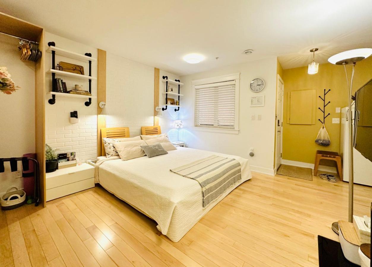 Private Guest Suite 10Mins To Downtown - King Bed - Bathtub - Free Parking Vancouver Eksteriør bilde