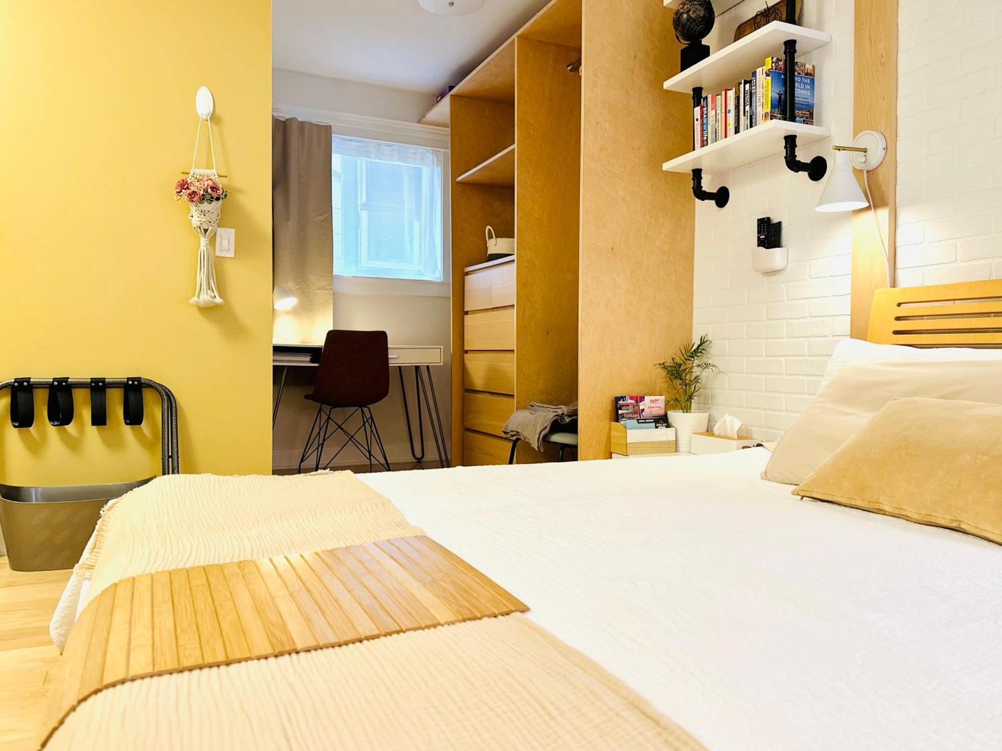 Private Guest Suite 10Mins To Downtown - King Bed - Bathtub - Free Parking Vancouver Eksteriør bilde